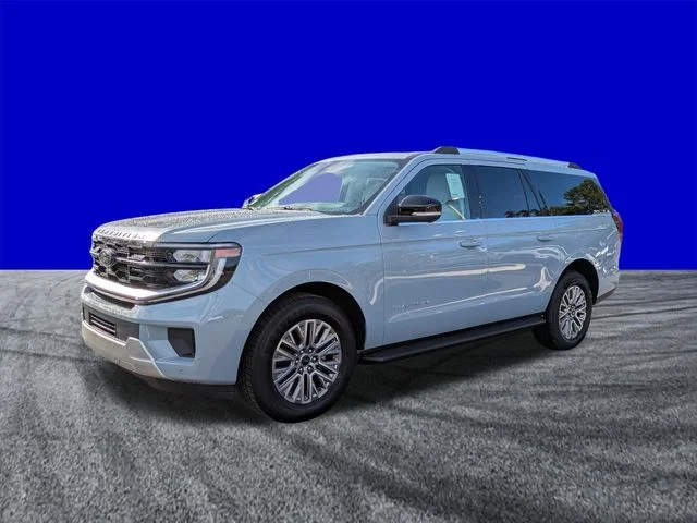 New 2026 Gray Ford Platinum image 8