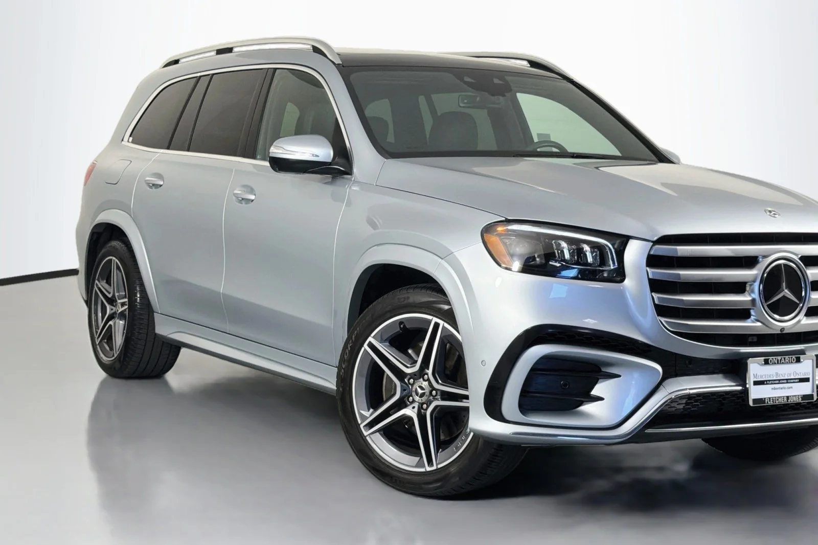 Certified Used 2025 Cirrus Silver Metallic Mercedes-Benz 450 image 16