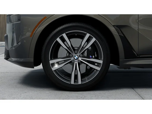 New 2027 Dravit Grey Metallic BMW M60i image 7