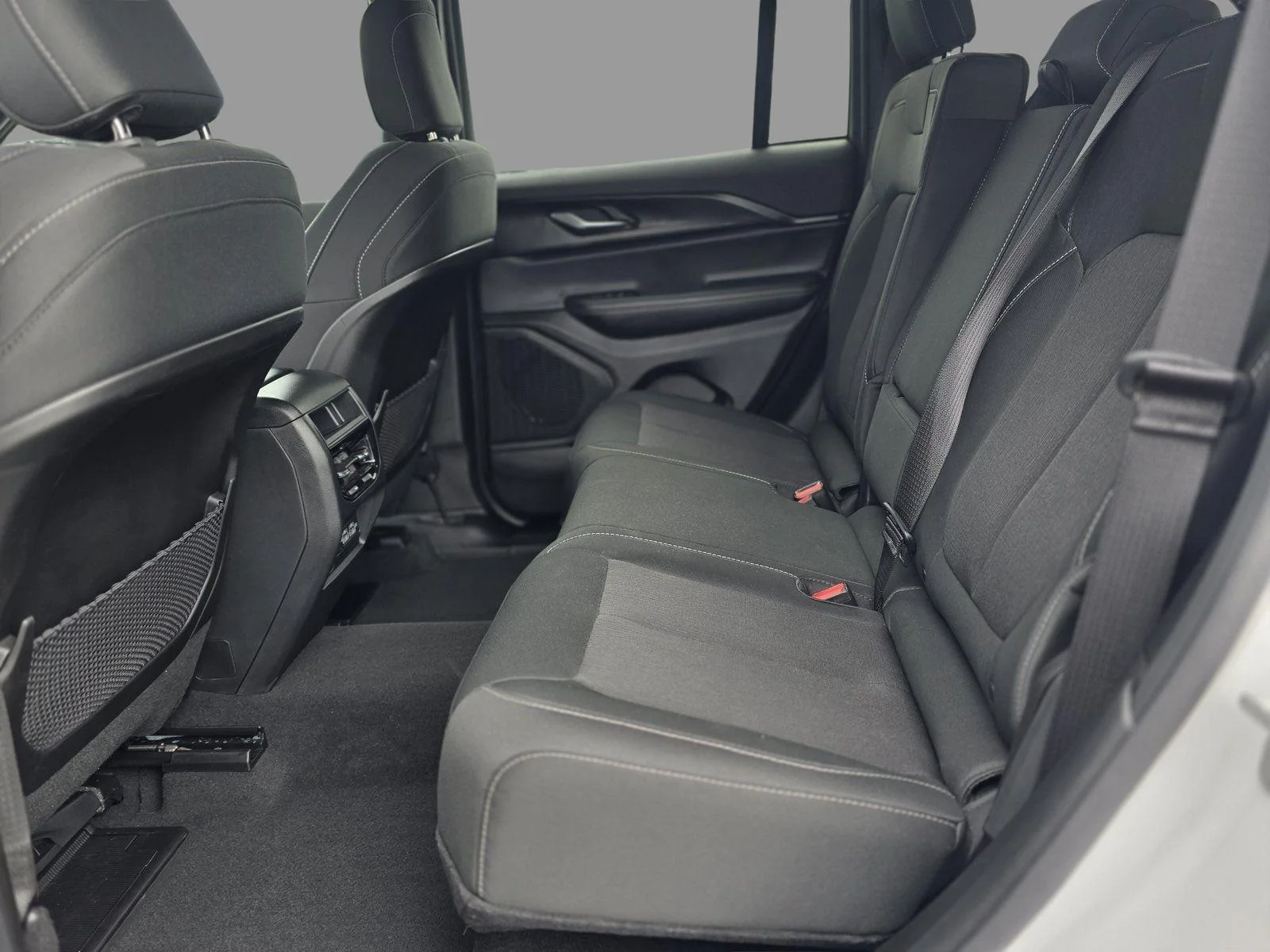 Used 2025 Bright White Clearcoat Jeep Laredo X image 27