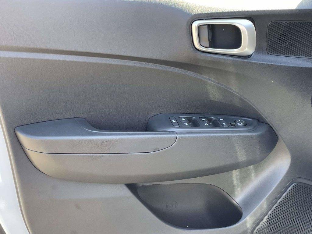New 2026 White Hyundai SE image 13