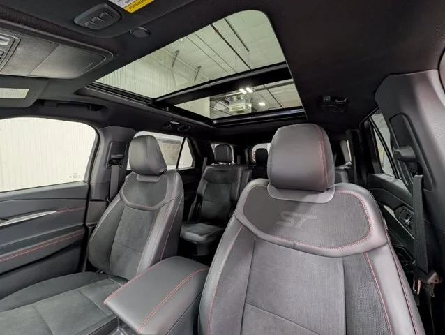 New 2027 Agate Black Metallic Ford ST image 46