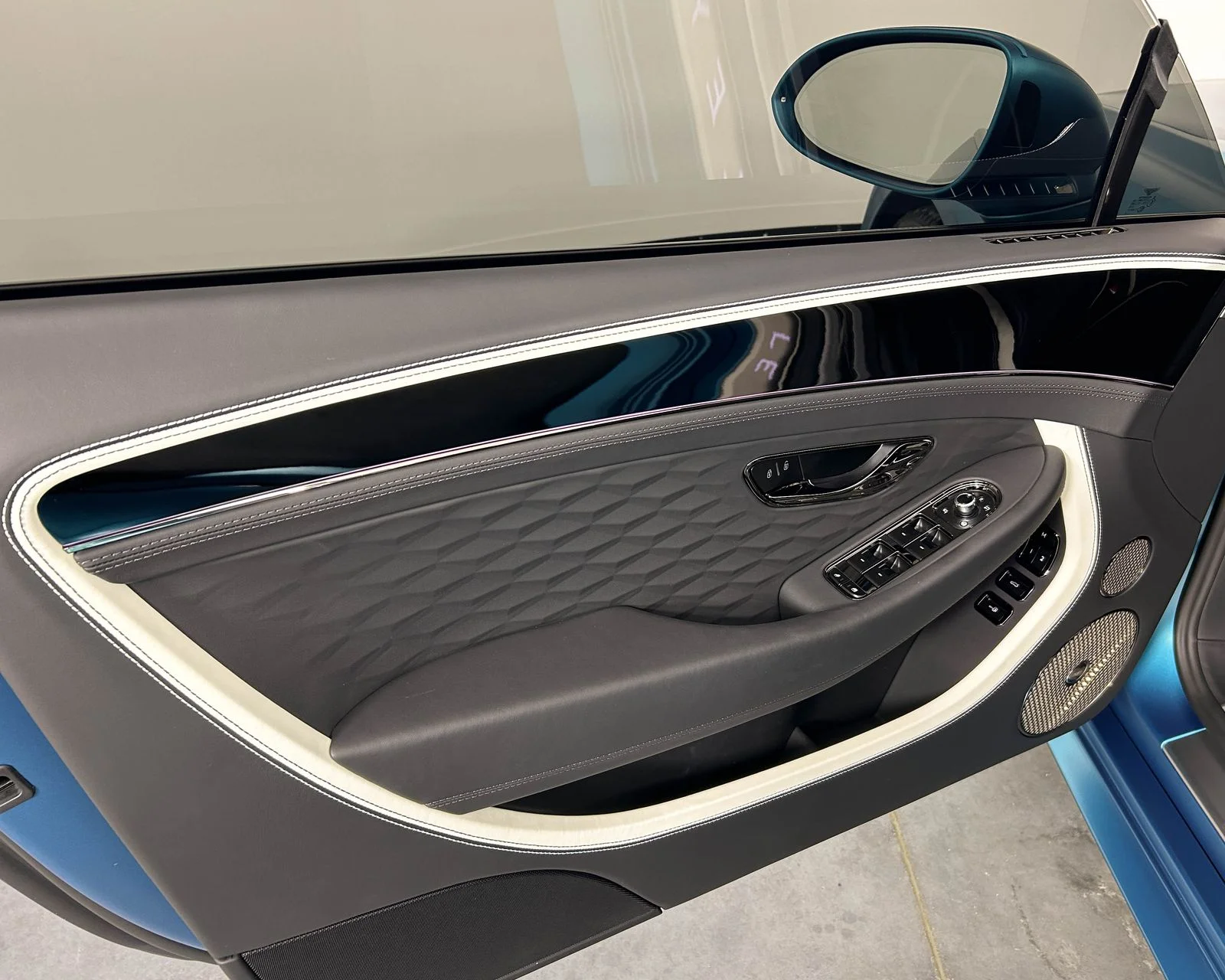 New 2025  Bentley Speed image 13