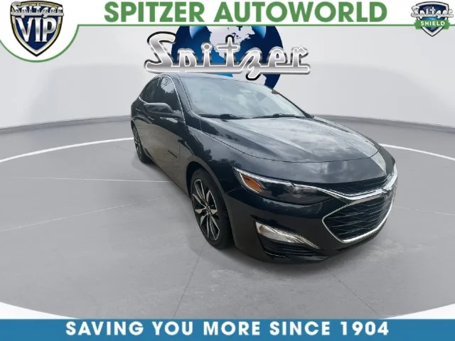 Used 2023 Gray Chevrolet RS image 3
