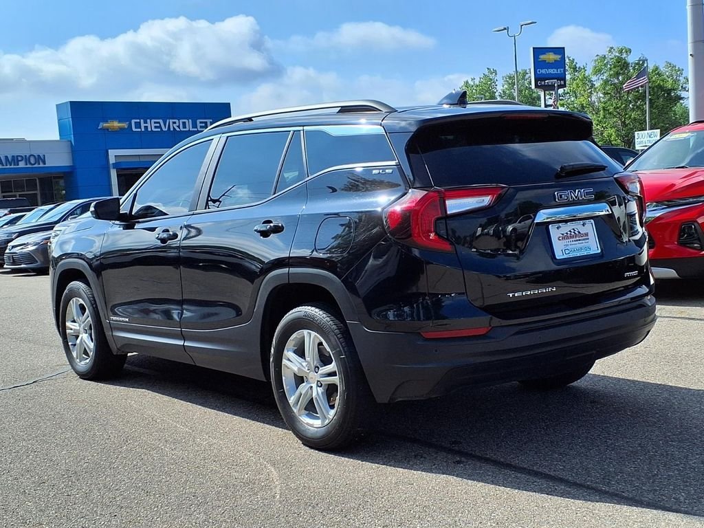Used 2024 Black GMC SLE image 7