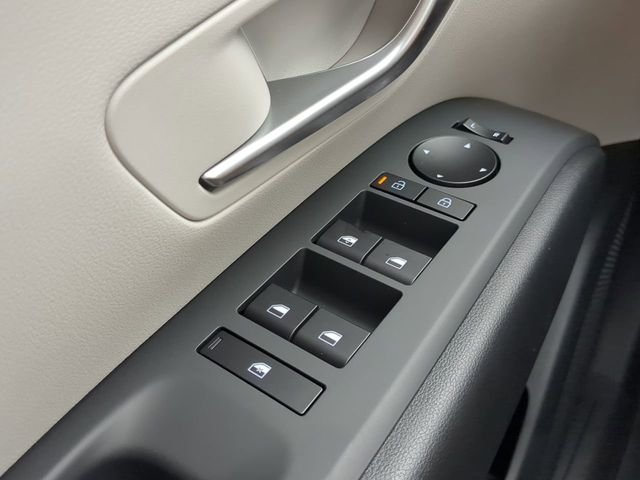New 2025 Silver Hyundai SE FWD image 49