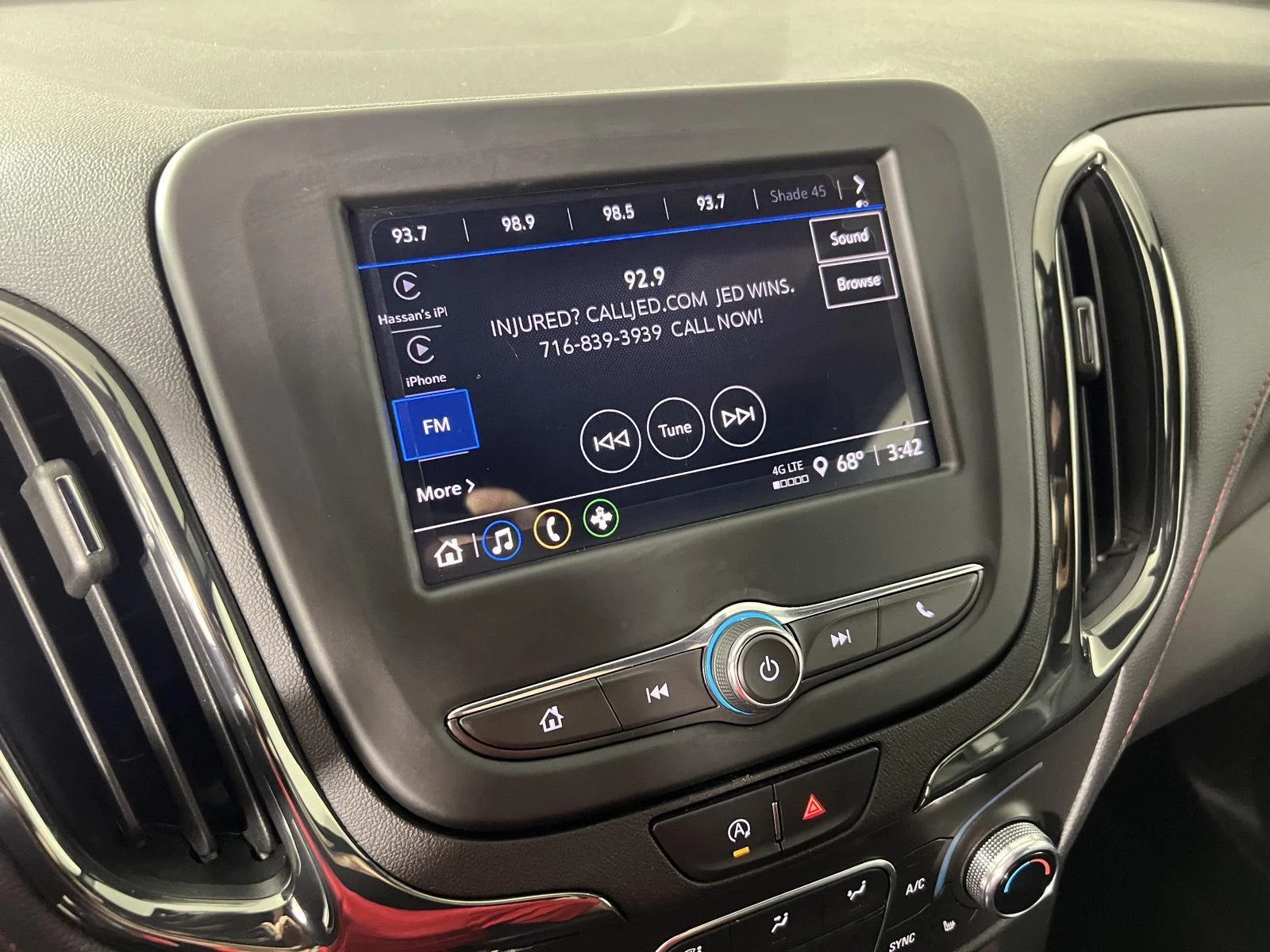 Used 2022 Summit White Chevrolet RS image 7