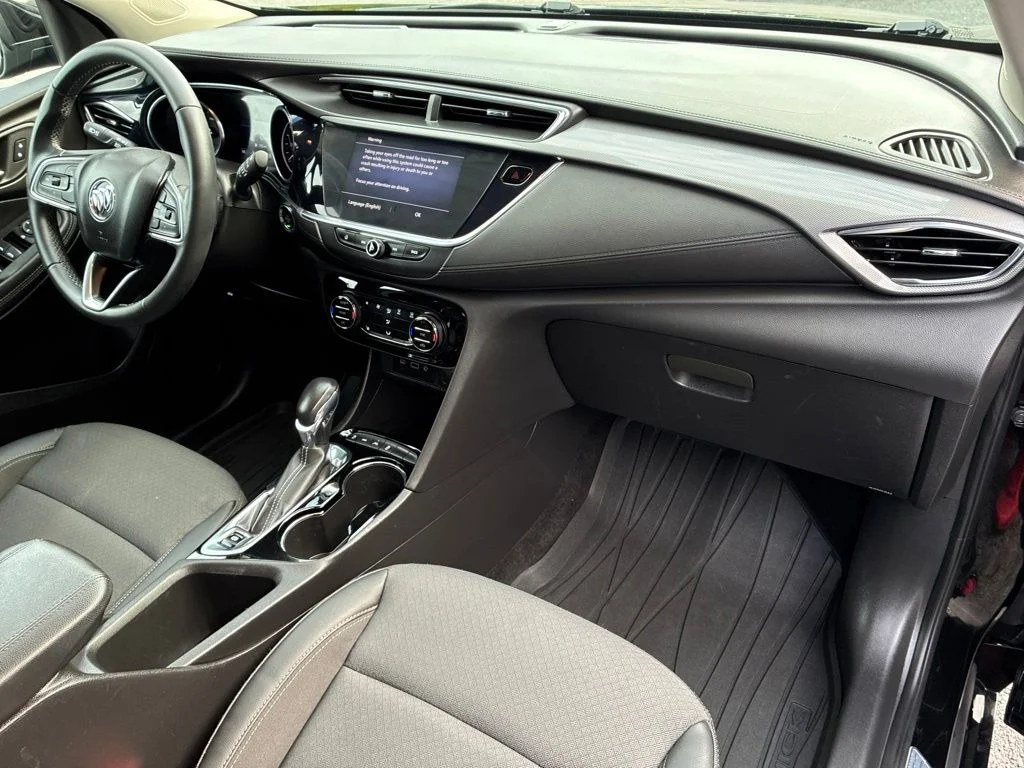 Used 2023 Black Buick Select image 39