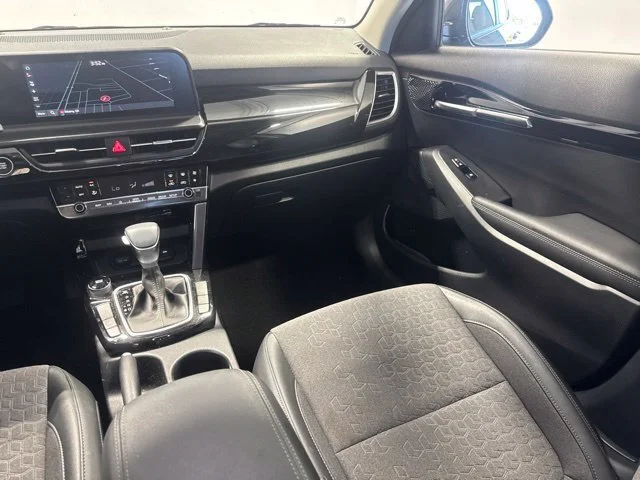 Used 2025 Gray Kia S image 21