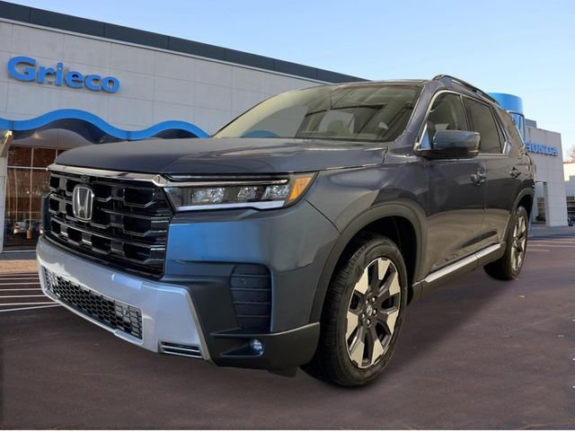 2026 Honda Pilot Touring AWD's photo