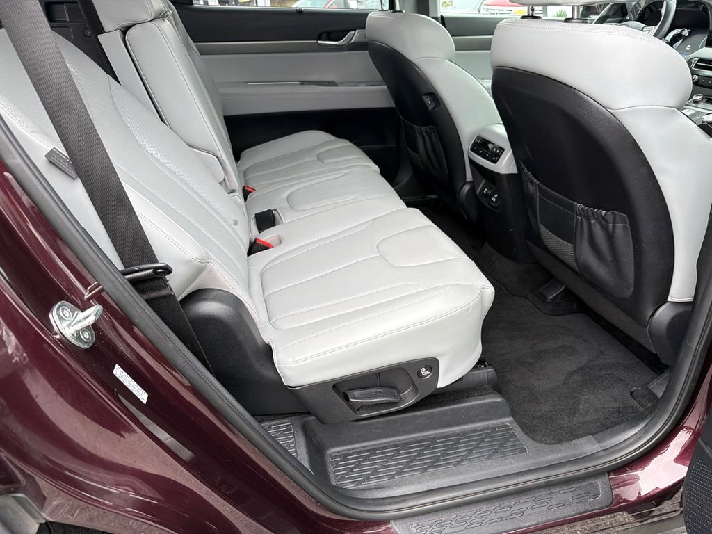 Used 2023 Red Hyundai SEL image 15