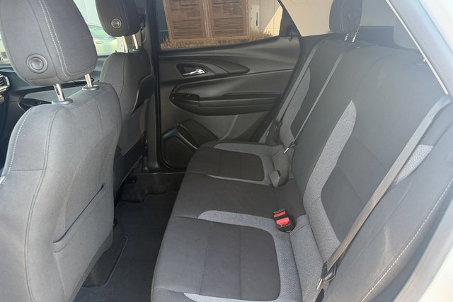 Used 2023 SUMMIT WHITE Chevrolet LT image 20