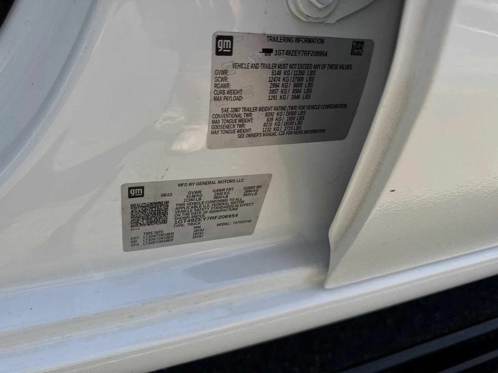 Used 2024 Summit White GMC AT4X image 40