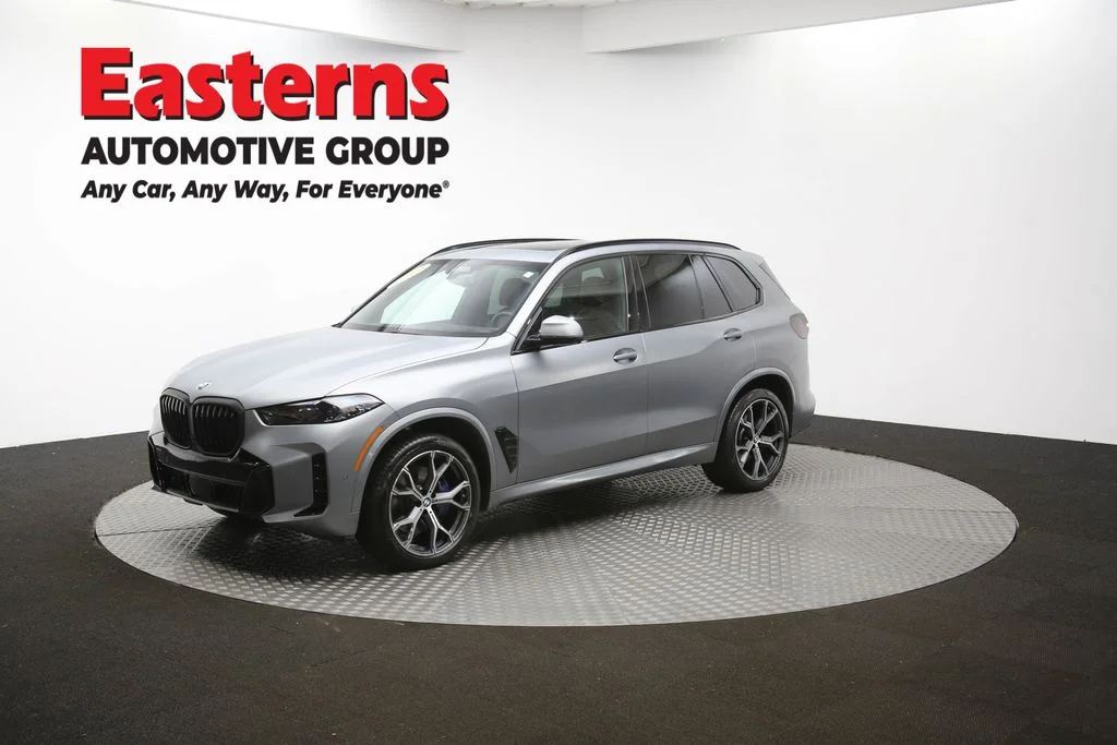 Used 2025 Gray BMW xDrive40i image 57