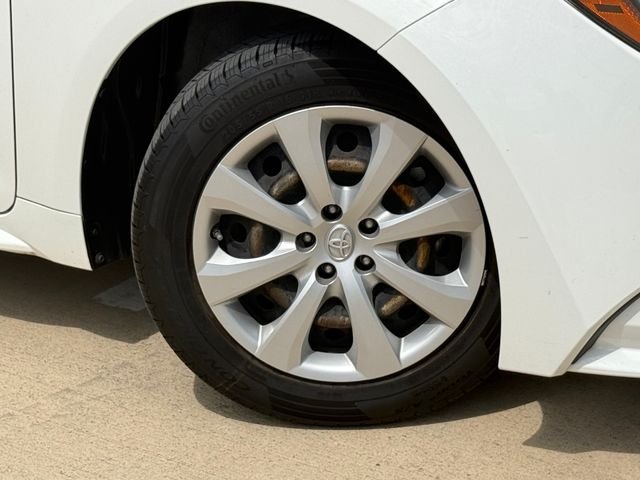 Used 2020 Toyota Corolla LE with VIN JTDEPRAE7LJ063076 for sale in Leander, TX