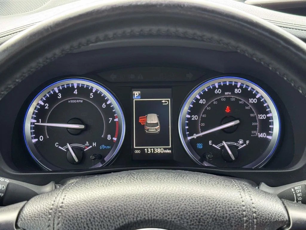 Used 2019 Gray Toyota XLE image 24