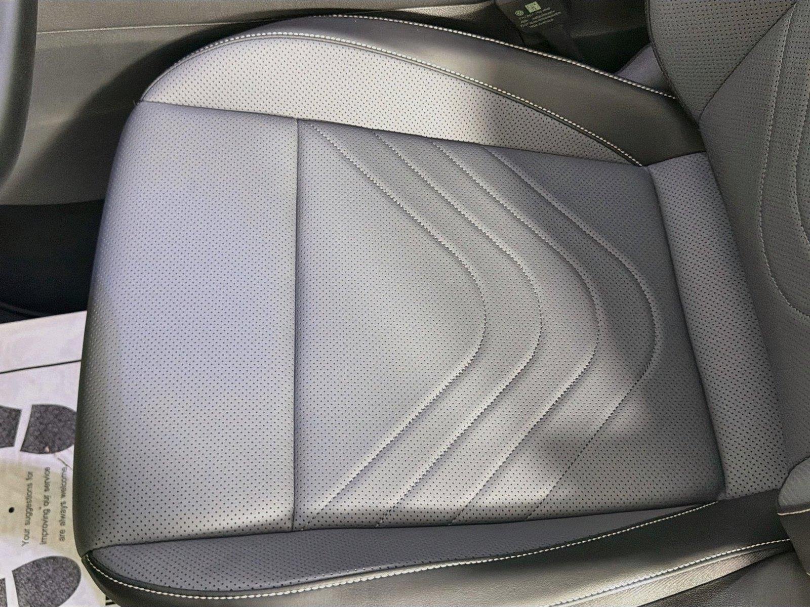 New 2026 Pure White Volkswagen SE image 17