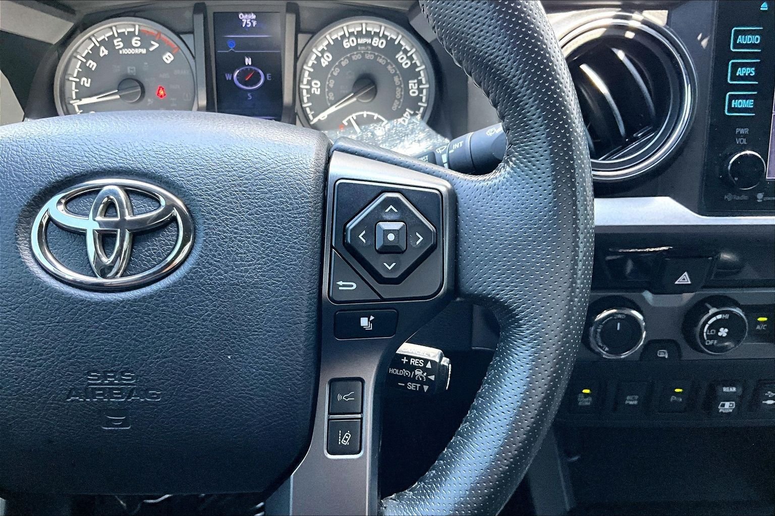 Used 2018  Toyota TRD Off-Road image 19