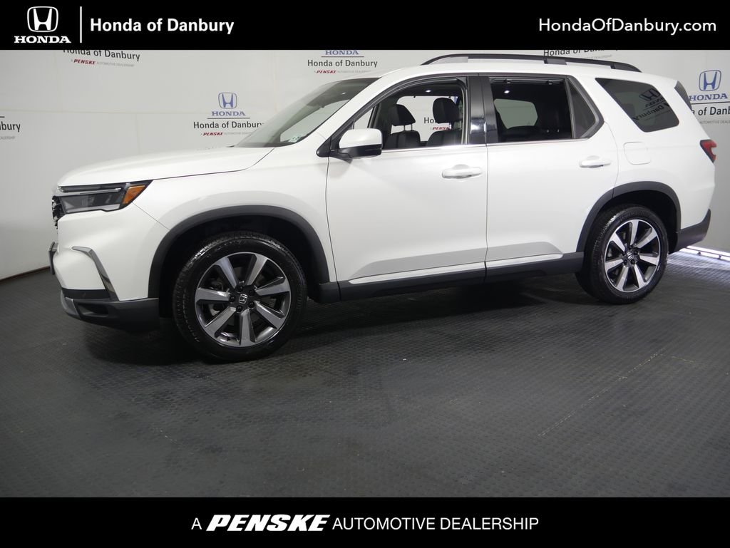 2024 Honda Pilot Touring AWD's photo