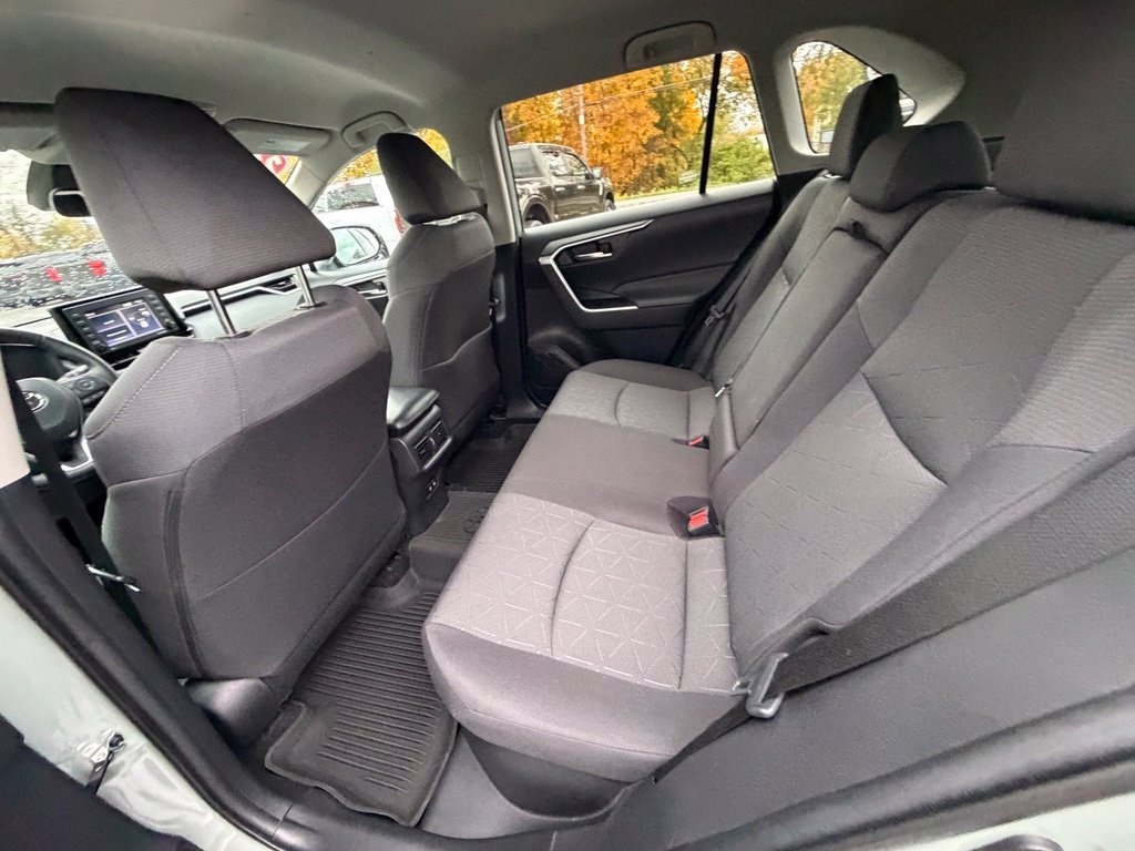 Used 2021  Toyota XLE image 45