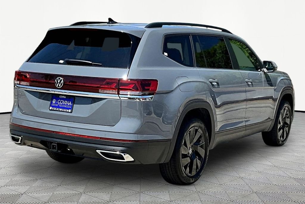 New 2026 Gray Volkswagen SE w/Technology image 6