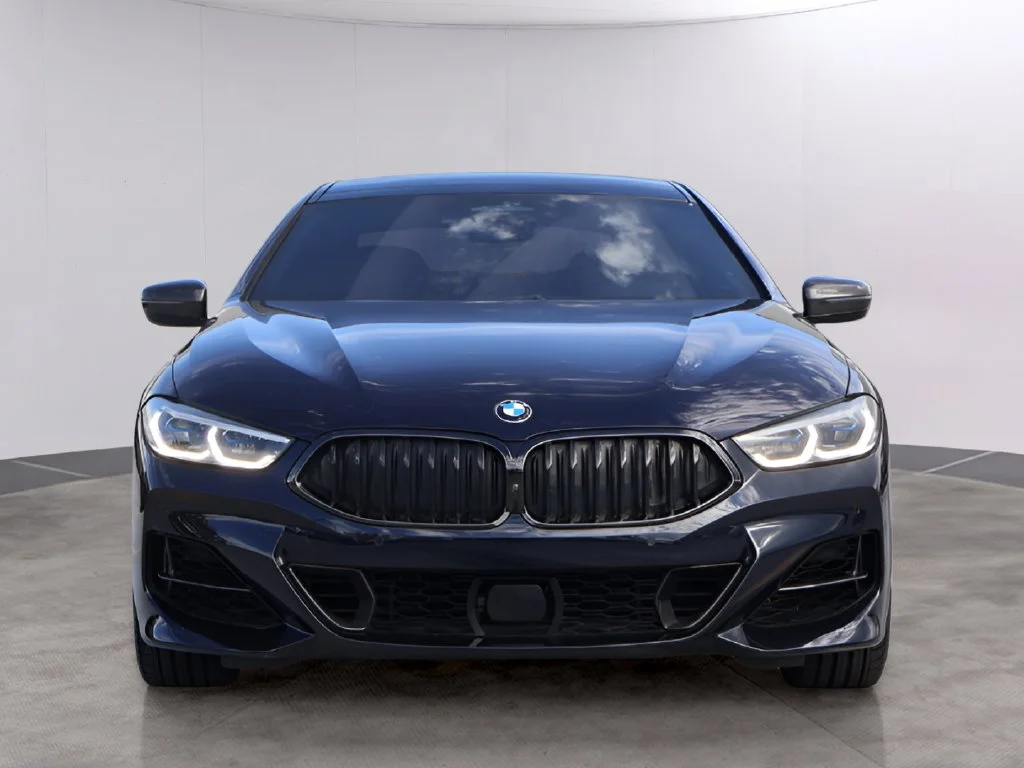 Used 2022 BMW 8 Series M850i with VIN WBAGV8C08NCK20774 for sale in Kansas City