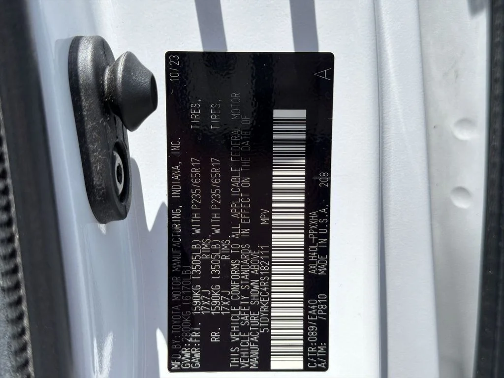 Used 2024 Beige Toyota XLE image 41