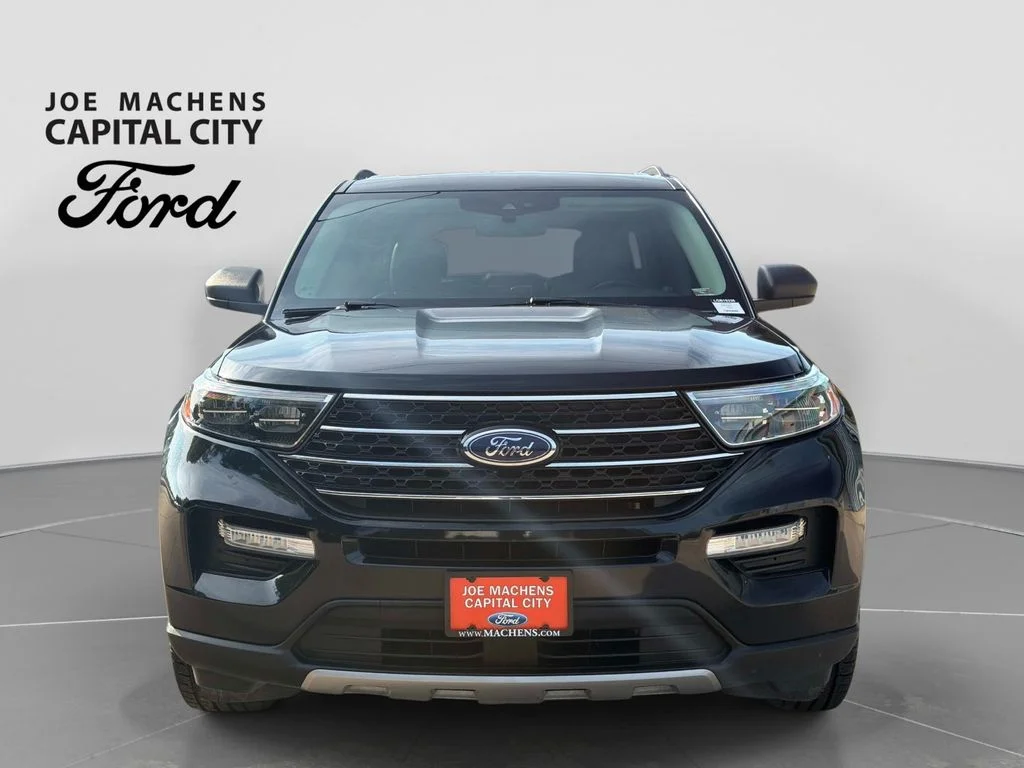 Used 2020 Black Ford XLT image 10