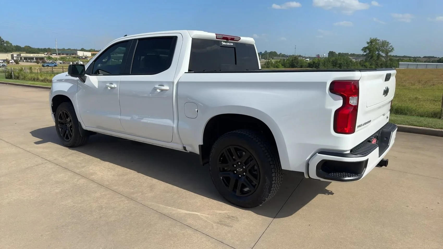 Used 2024 Summit White Chevrolet RST image 7