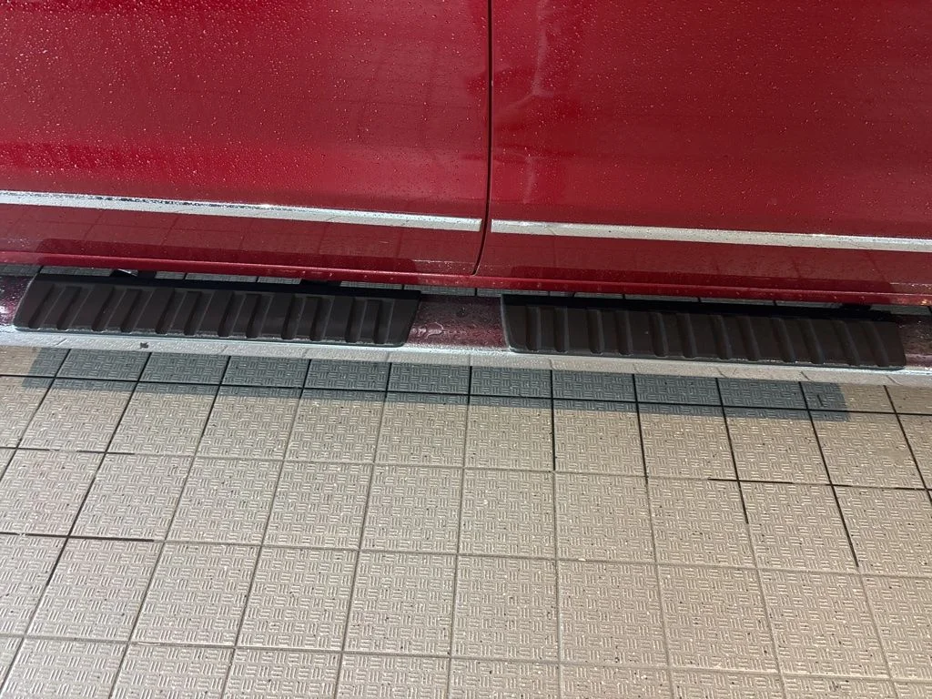 Used 2018 Red GMC SLT image 14