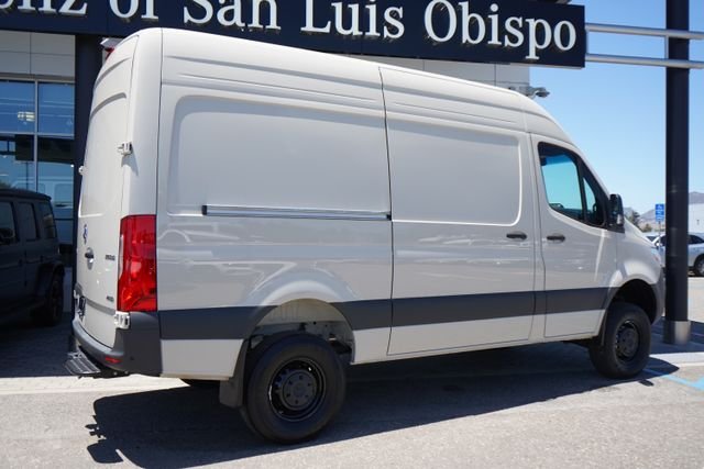 New 2025 Pebble Gray Mercedes-Benz Cargo 144 WB image 8