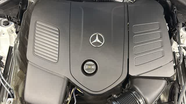 Used 2025 Polar White Mercedes-Benz GLC 350e image 13