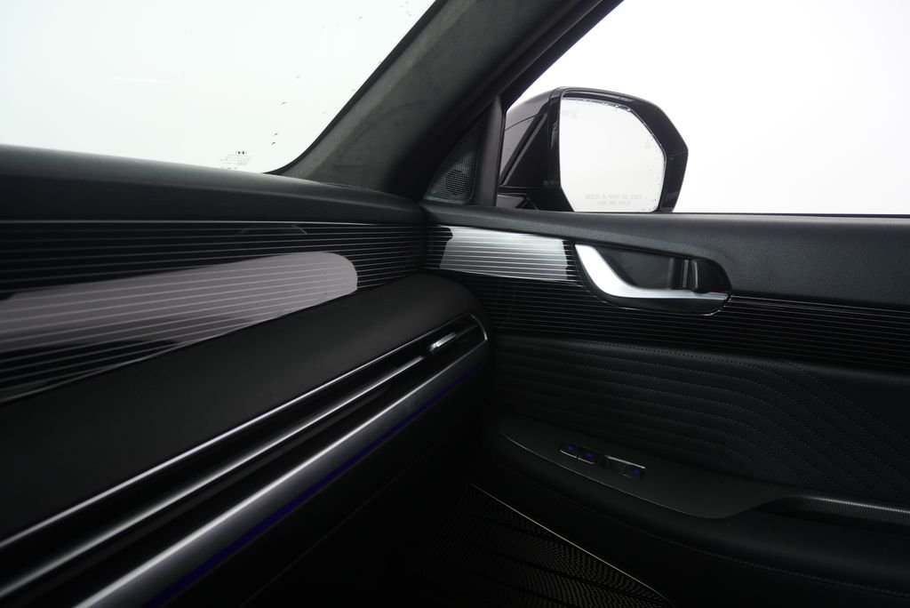 Used 2023 Abyss Black Hyundai Calligraphy image 16