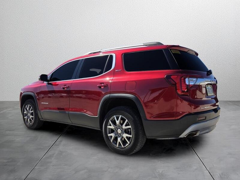 Used 2023 RED GMC FWD 4DR SLT image 3