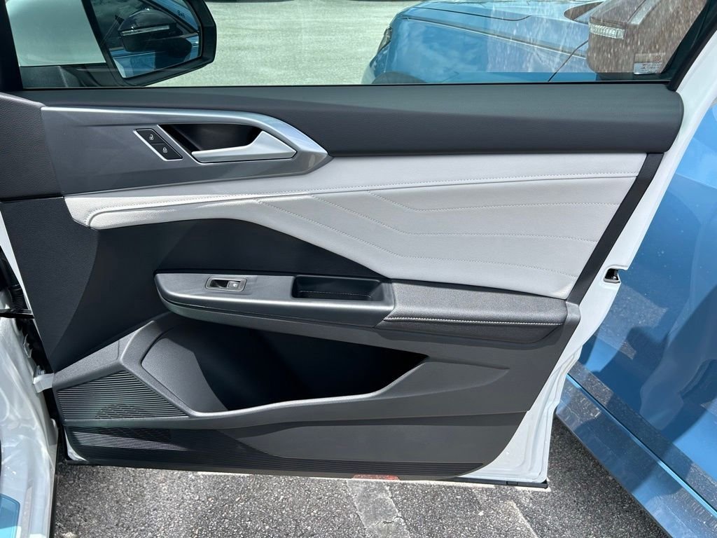 New 2026 White Volkswagen 1.5T SEL image 44