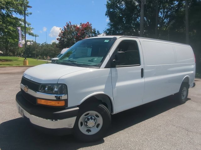 2026 Chevrolet Express Cargo 1WT