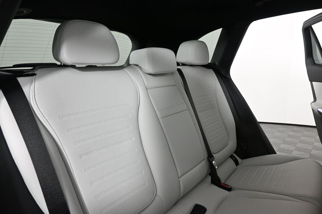 New 2026 Obsidian Black Metallic Mercedes-Benz GLC 300 image 20