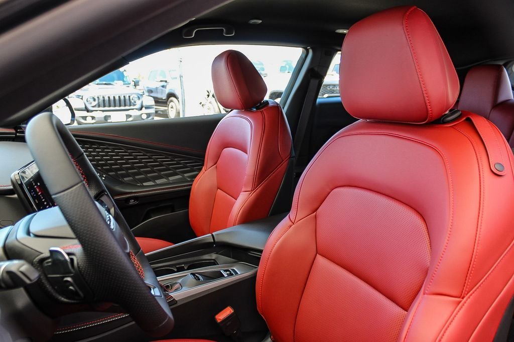 New 2026 Diamond Black Crystal Pearlcoat Dodge Scat Pack Plus image 18