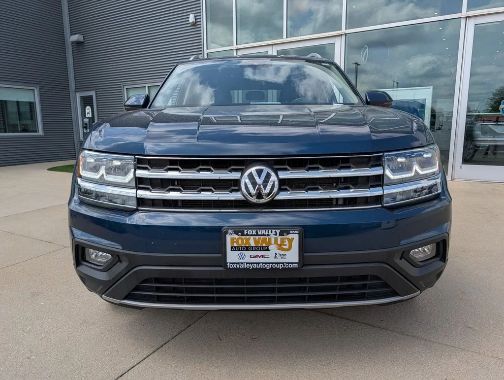 Used 2019 Blue Volkswagen 3.6L V6 SE image 9