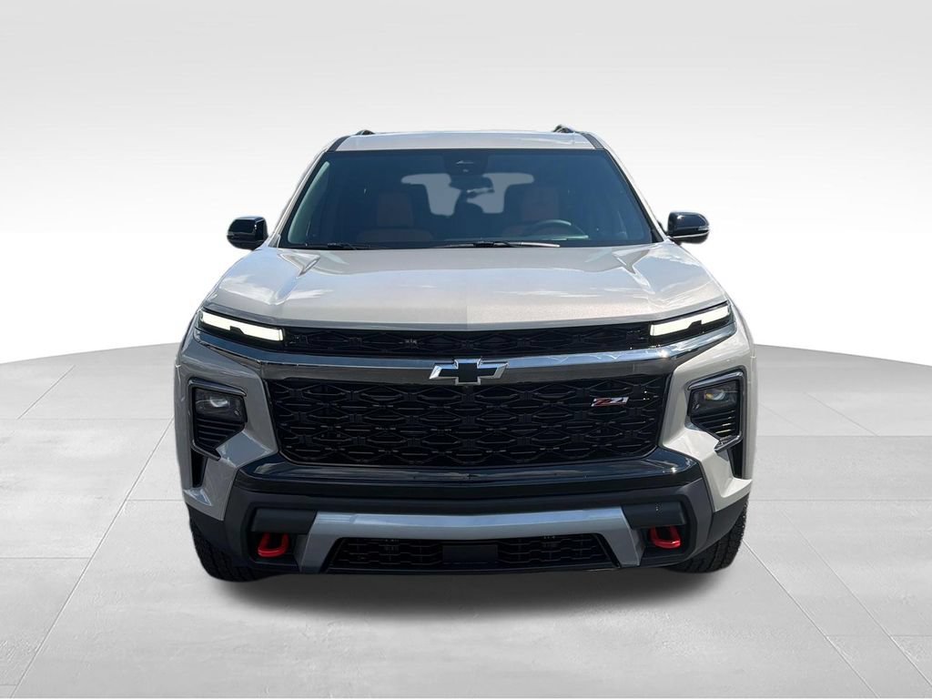 2027 Chevrolet Traverse Z71 - Photo 8