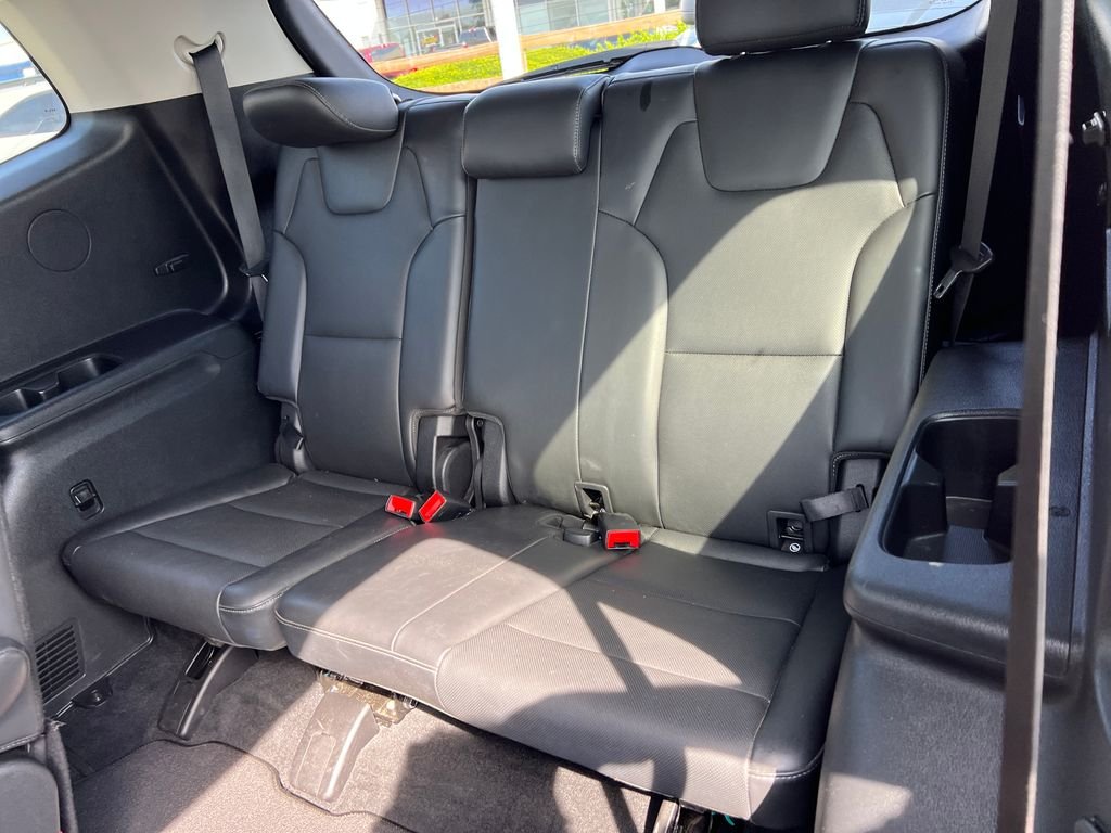 Used 2022 Black Kia S image 25