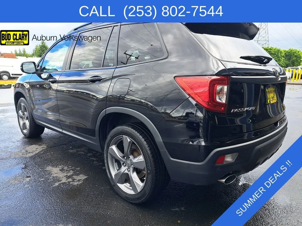 Used 2019 Black Honda Touring image 5