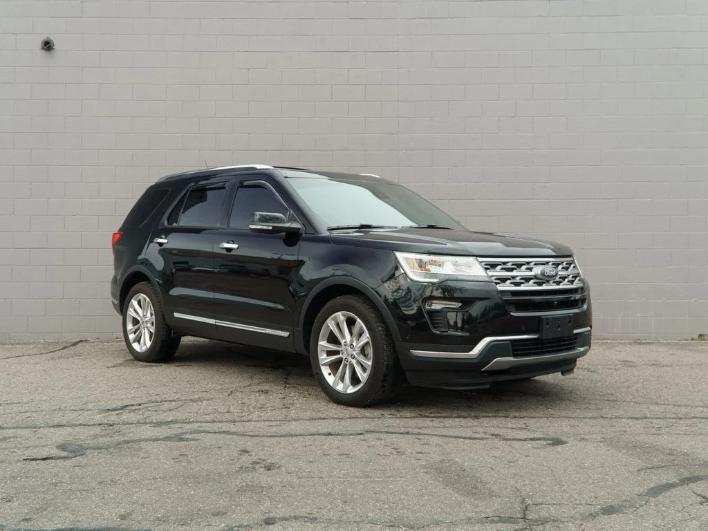 Used 2018 Shadow Black Ford Limited image 9