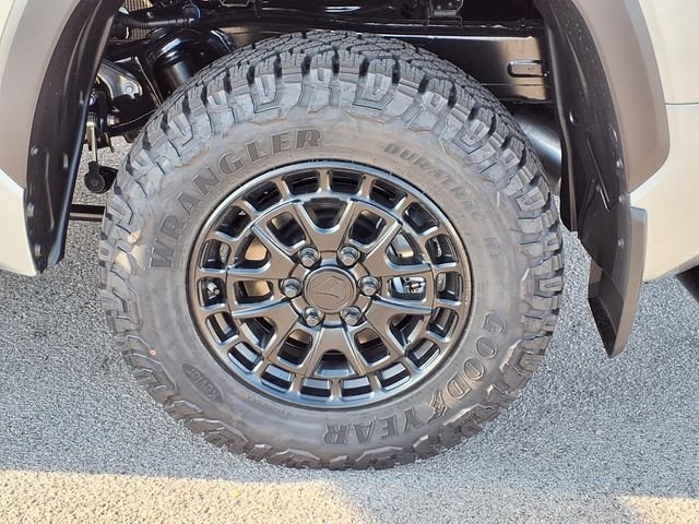 New 2026 Celestial Silver Metallic Toyota  SR5 image 15