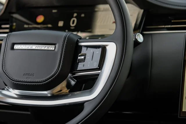 New 2026 Fuji White Land Rover SE image 21