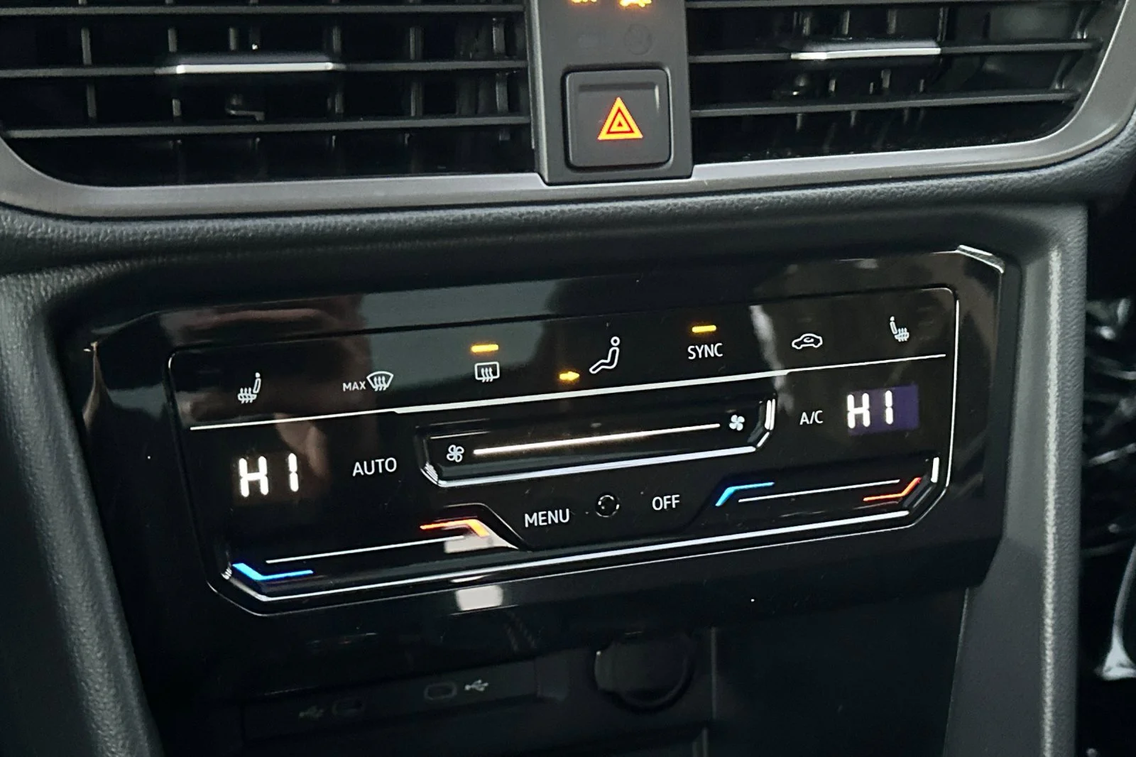 2026 Volkswagen Taos SE Black - Photo 20
