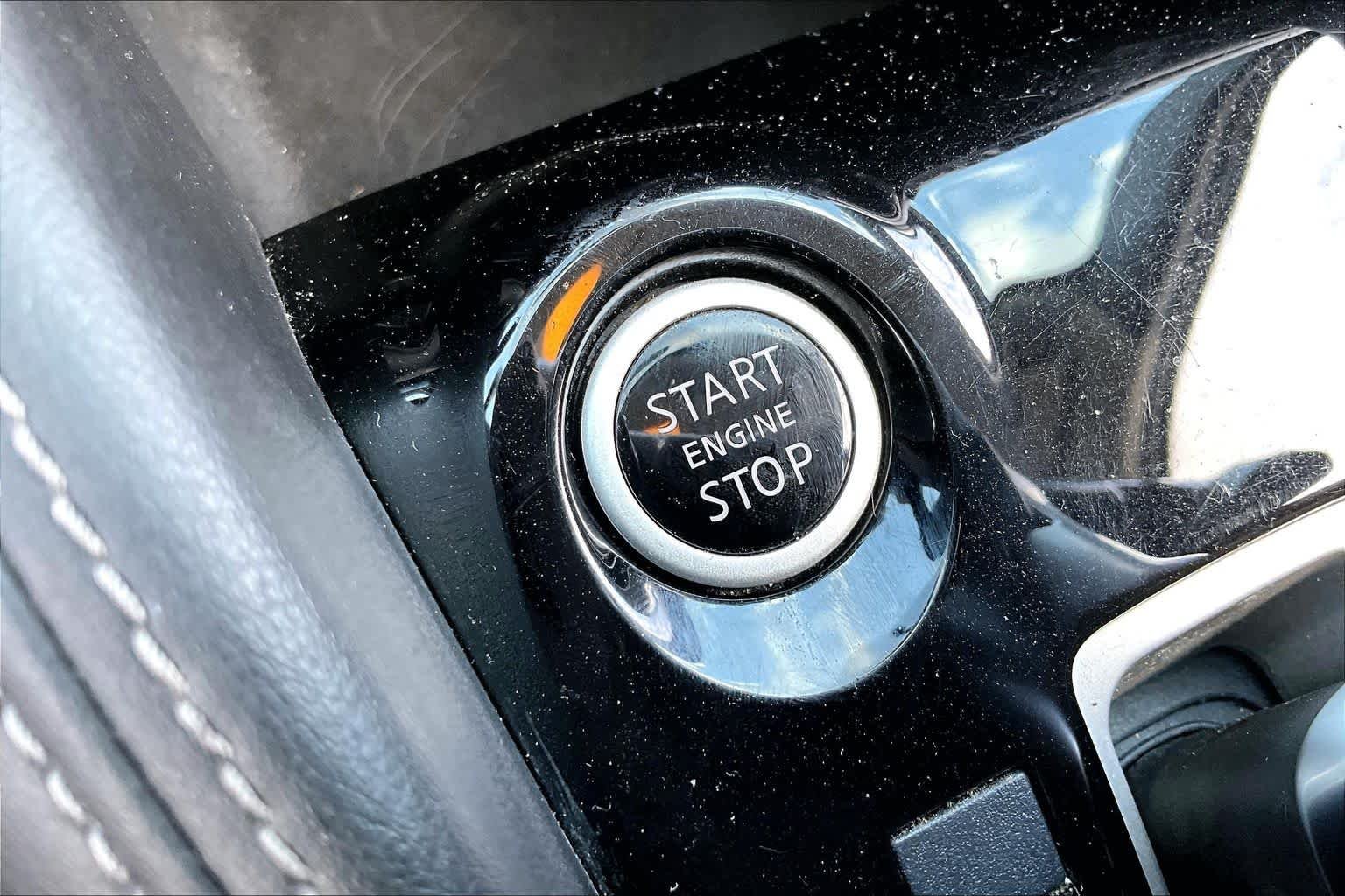 Used 2019 Super Black Nissan S image 36