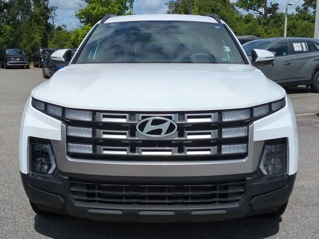 Used 2025 White Hyundai SEL image 9