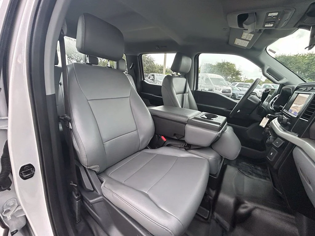 Certified Used 2023 Oxford White Ford XL image 27