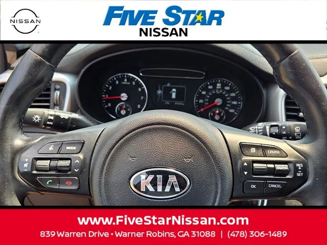Used 2018 Silver Kia LX image 24